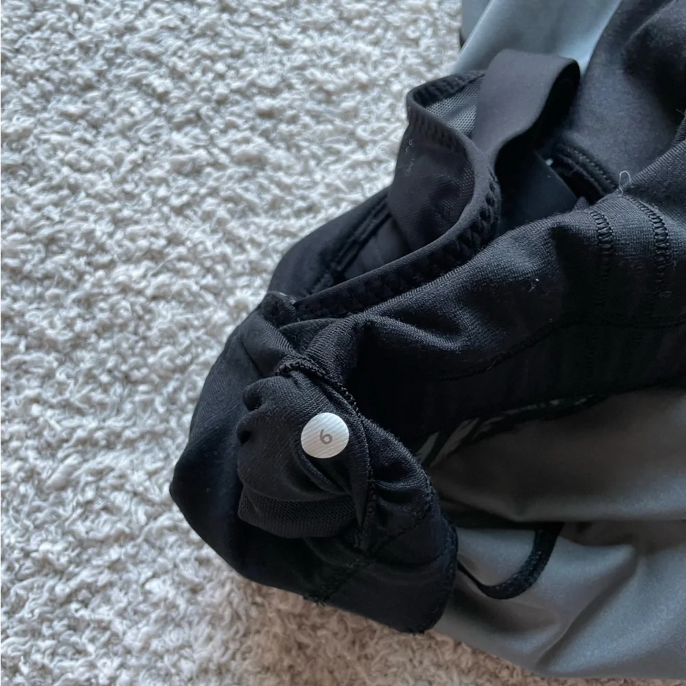 Lululemon Running In The City Tank Stripe Play Slate Black - Picture 9 of 9